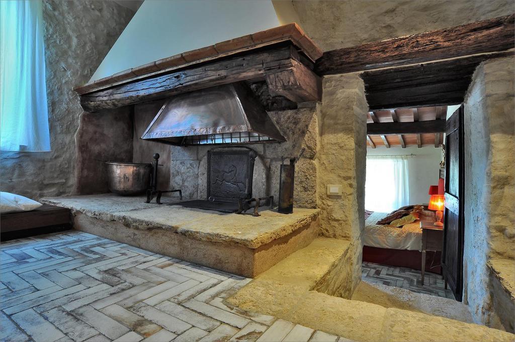 Agriturismo La Pieve 埃尔萨谷口村 外观 照片